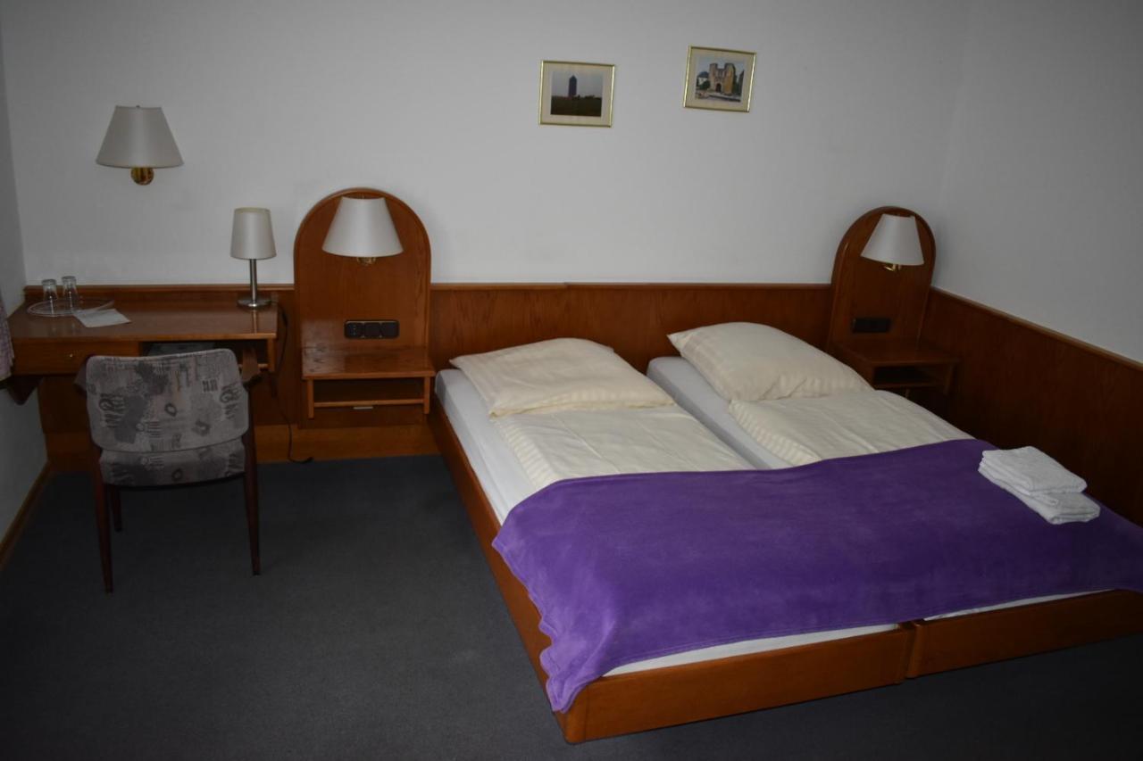 Hotel-Restaurant Theis-Muehle Biersdorf Εξωτερικό φωτογραφία